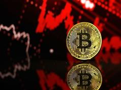 Bitcoin Falls to $80,000 – Crypto Market Shaken by US Recession Fears